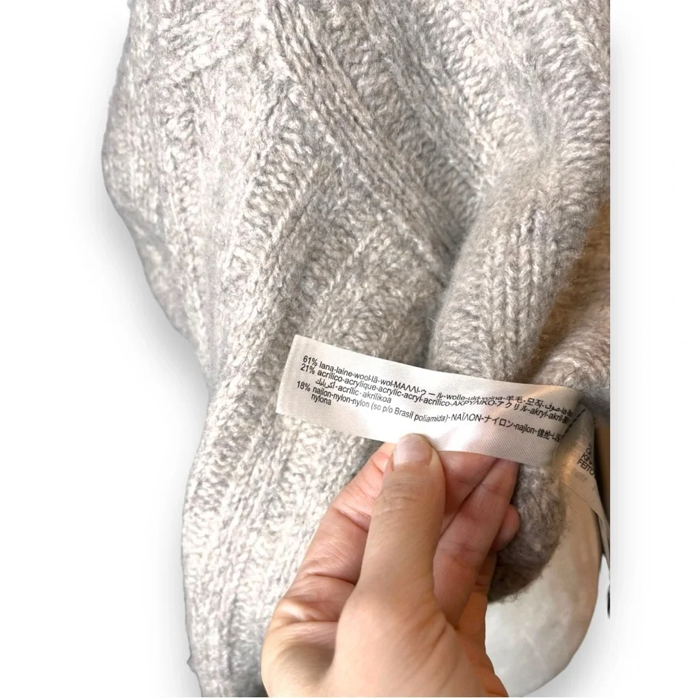Zara Wool Blend Ribbed V-Neck Sweater Cream Cropped Knit Cozy Size M